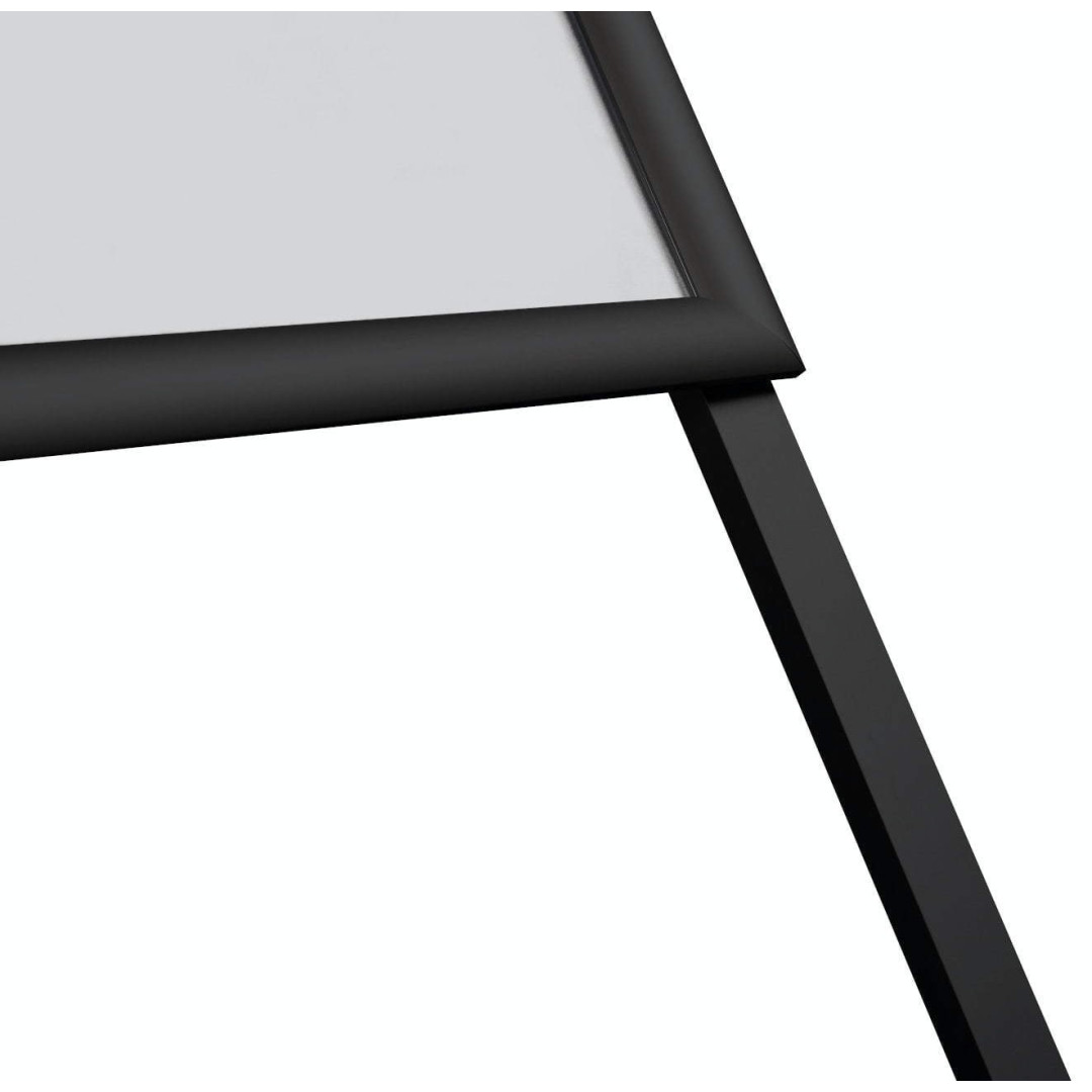 Reklaminis stendas juodas A1 (594*841 mm)