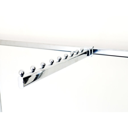 Pakaba ant traversos mažai pasvirusi