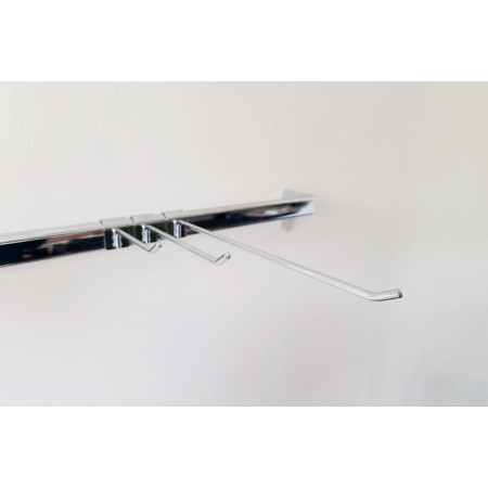 Kabliukas ant traversos