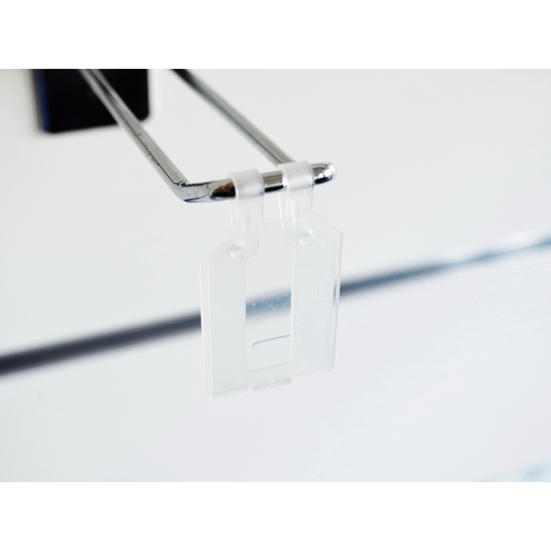 Kainos laikiklis ant dvigubo kabliuko