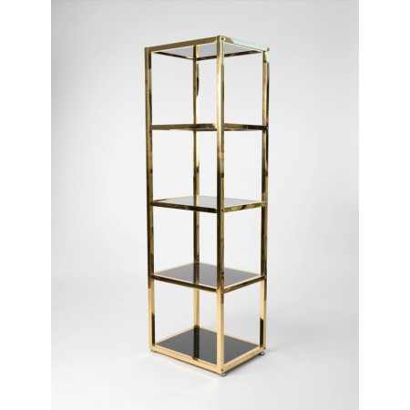 Kvadrato formos lentyna