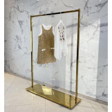 Auksinė kabykla su lentyna apačioje