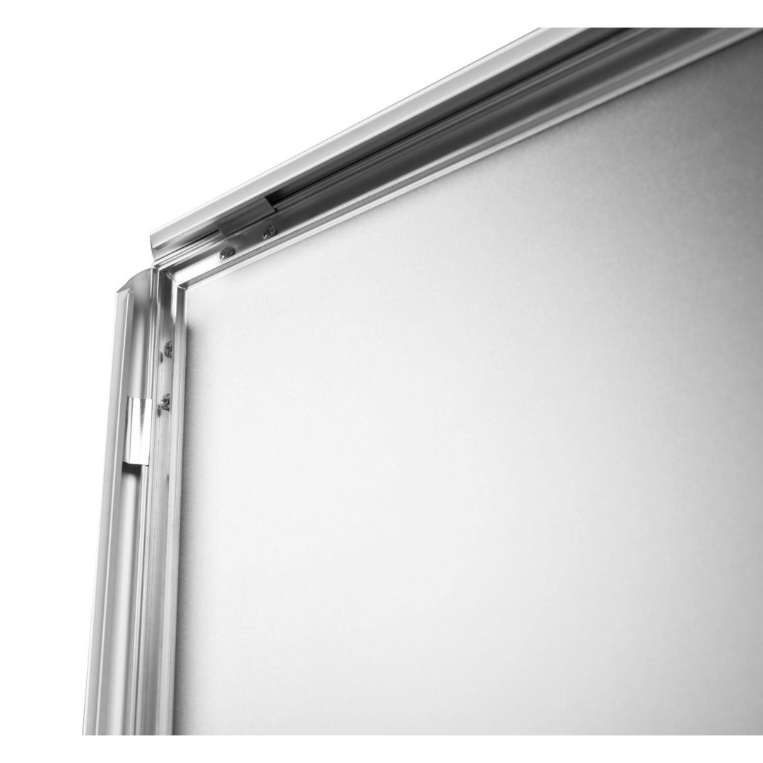 Informacinis stovas ant kojyčių M 12-AL (A1 594*841 mm)